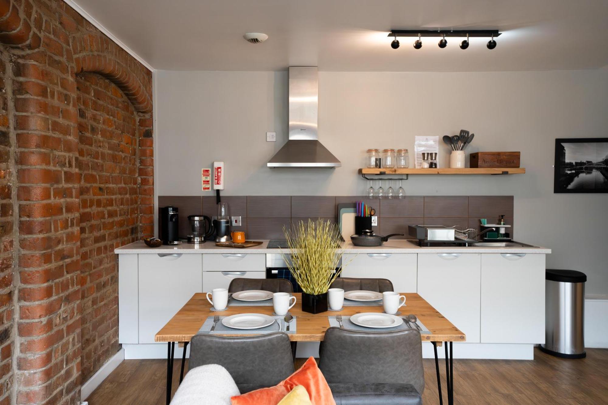High Street Town House Aparthotel Manchester Ngoại thất bức ảnh